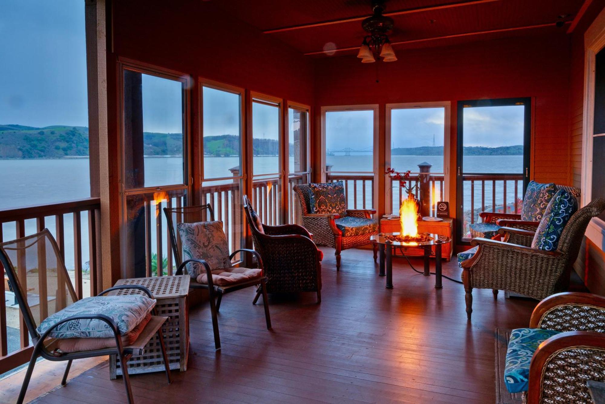 Shorelight Inn Benicia Eksteriør billede